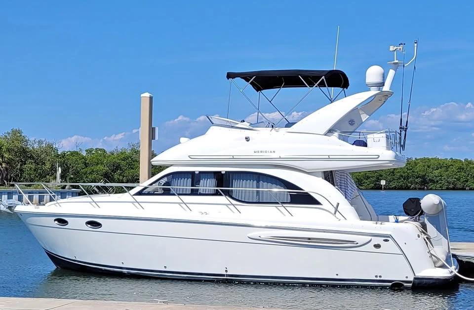 2004 Meridian Yachts 341 Sedan