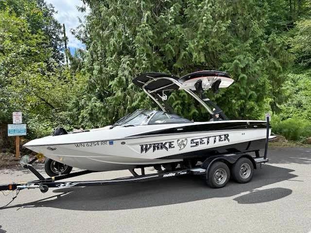 2011 Malibu Wakesetter VLX