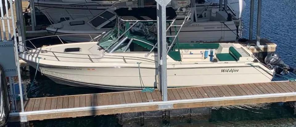 1999 Pursuit Denali offshore fishing boat