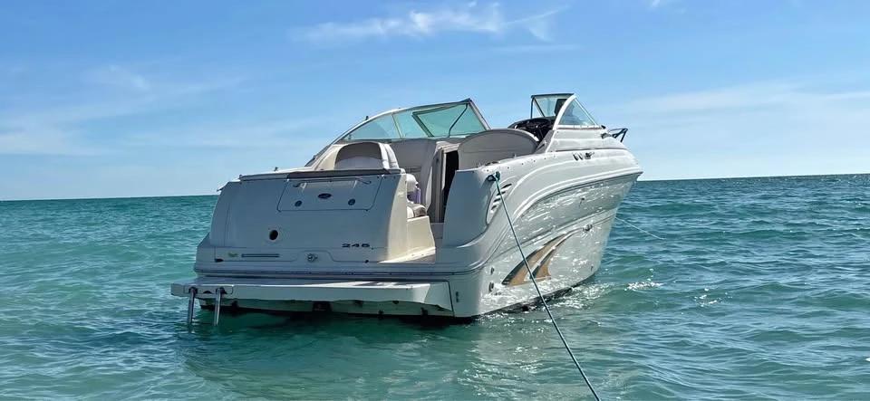 2002 Sea Ray 245 Weekender