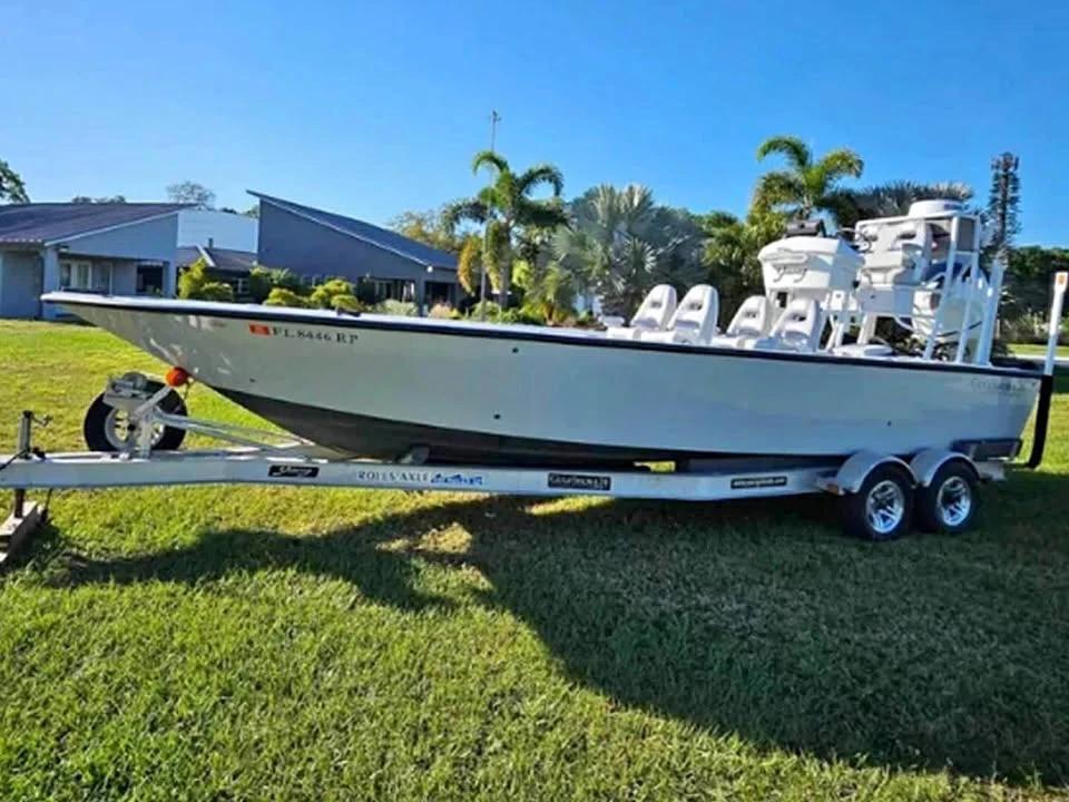 2018 Young Boats GulfShore 26