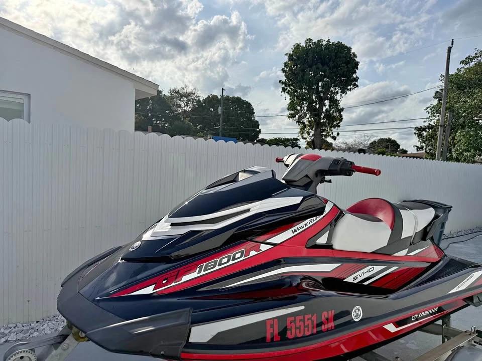 2019 Yamaha GP1800R