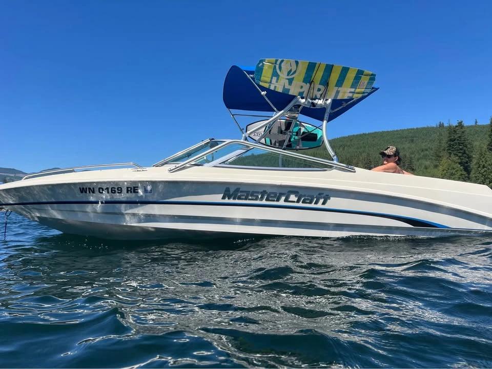 1995 Mastercraft maristar vrs 225