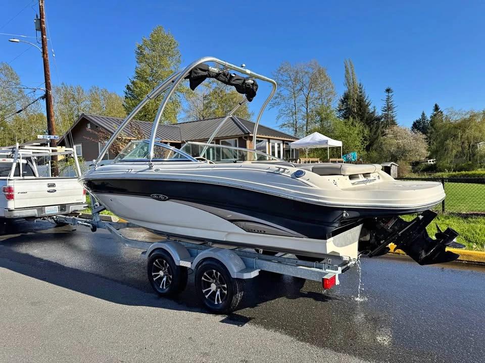 2003 Searay 200BR Sundeck