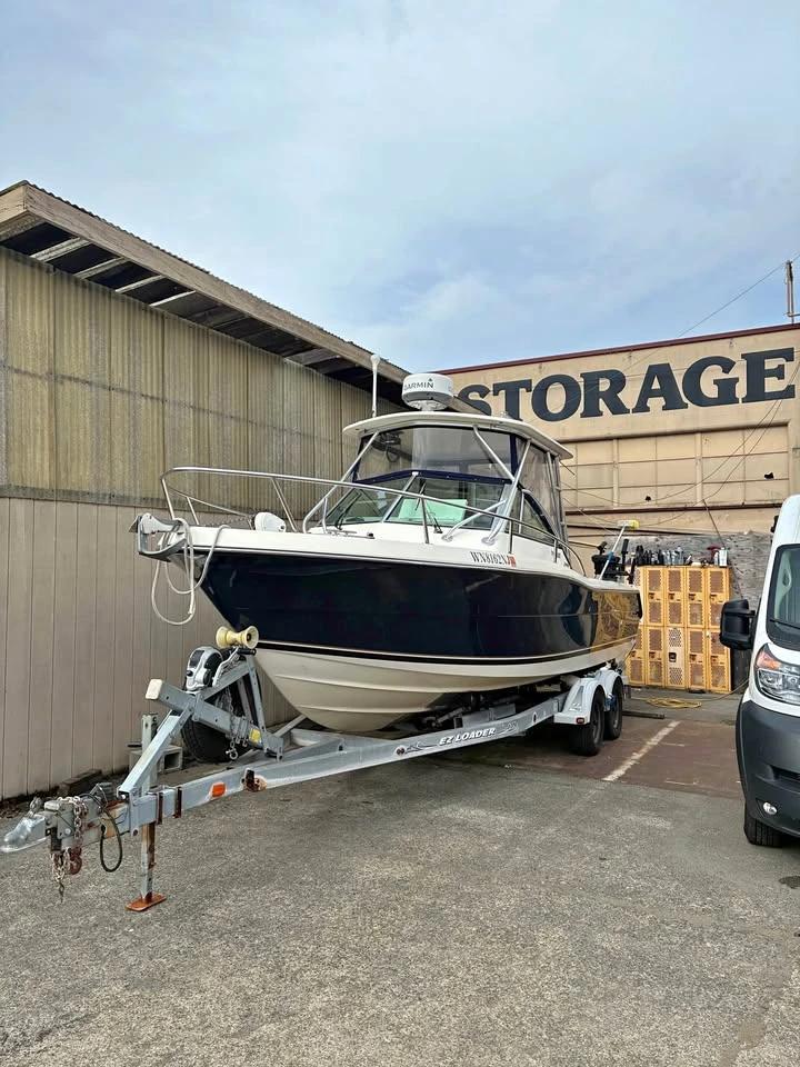 2001 24ft Pursuit Denali Boat with Trailer 2460 Denali