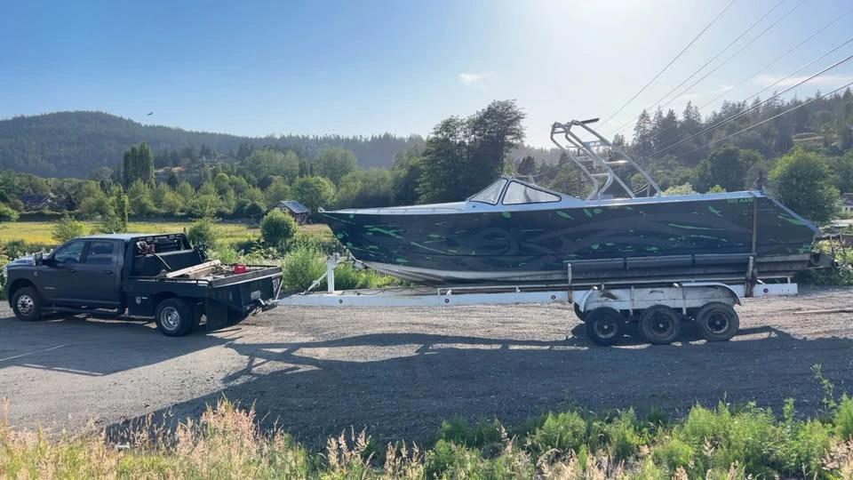2002 Aluminum custom welded 31’ N/A