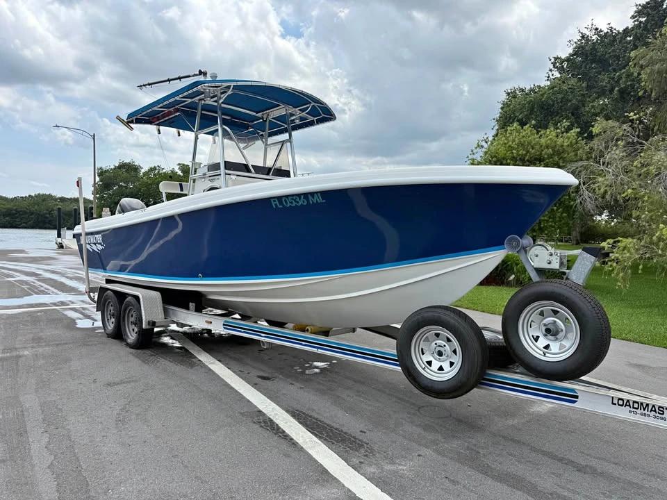 2002 Bluewater 2350