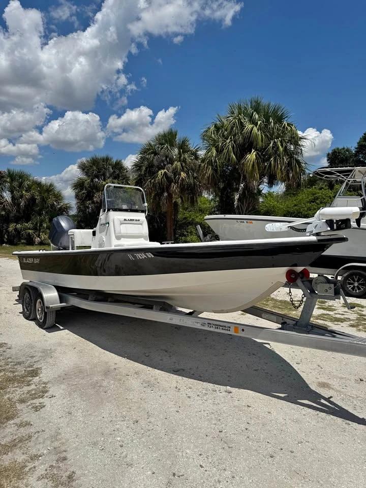 2008 Blazer Bay 2170 Center Console