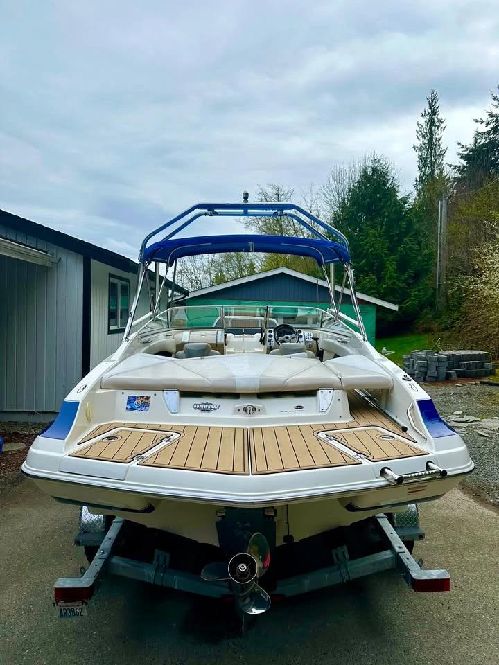 2006 Larson lxi 223 LXi 228 BR