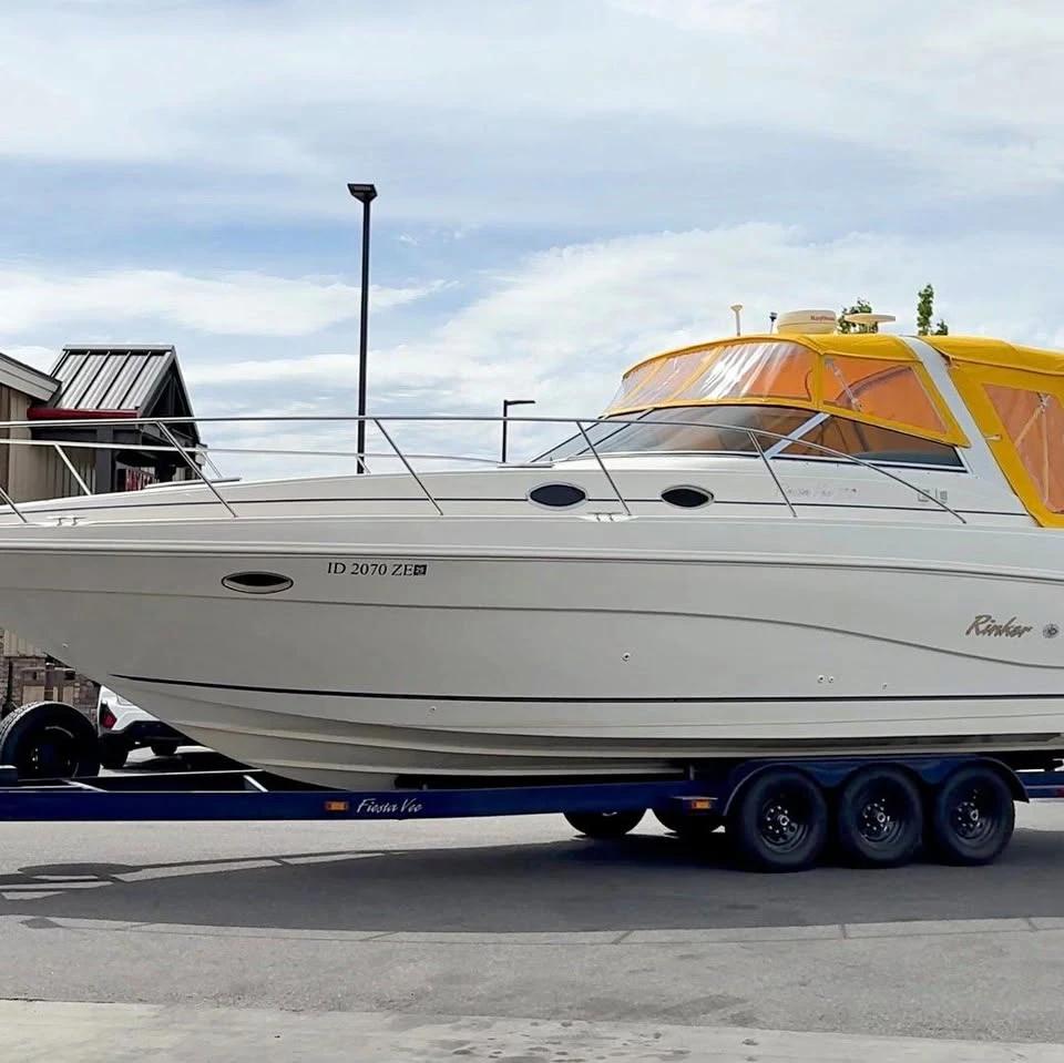 1999 Rinker fiesta vee 330 w/ trailer Rinker Fiesta Vee 330