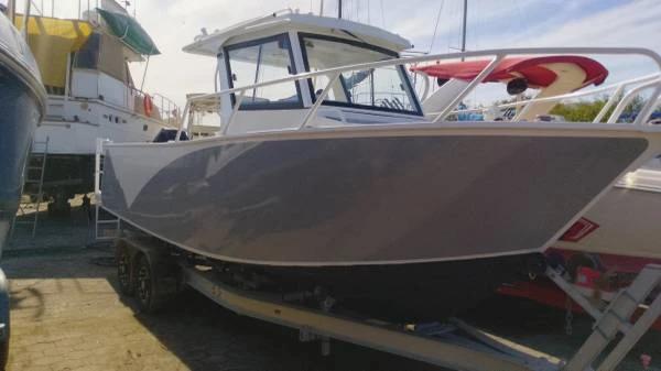 2024 Gospel 7.5m center console