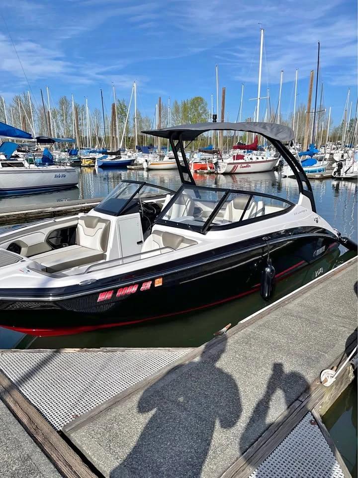 2018 Yamaha 212 Limited S