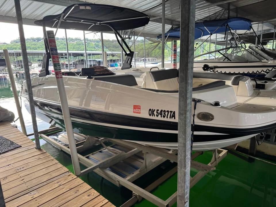 2018 Bayliner 195