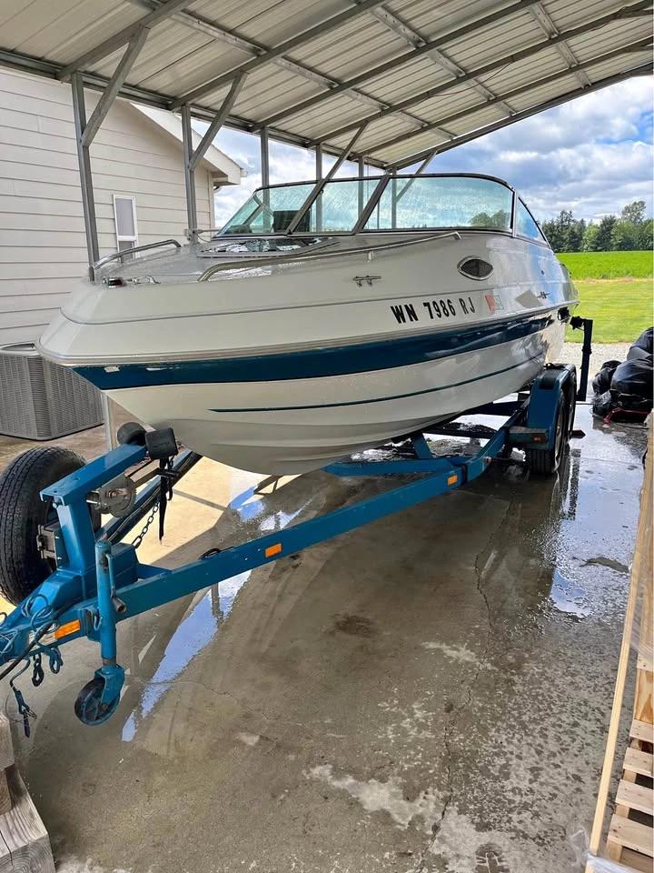 1995 Reinell Lake Boat 170 BRXL