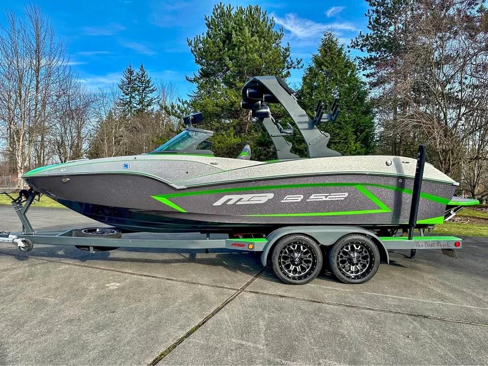 2021 MB Boats B-52 23