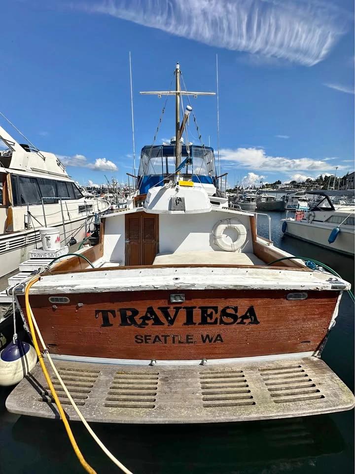 1962 wooden yacht the Traviesa Custom Motor Yacht