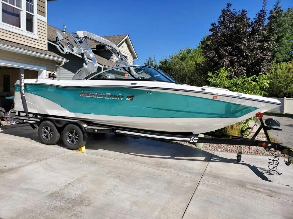 2017 Mastercraft XT23