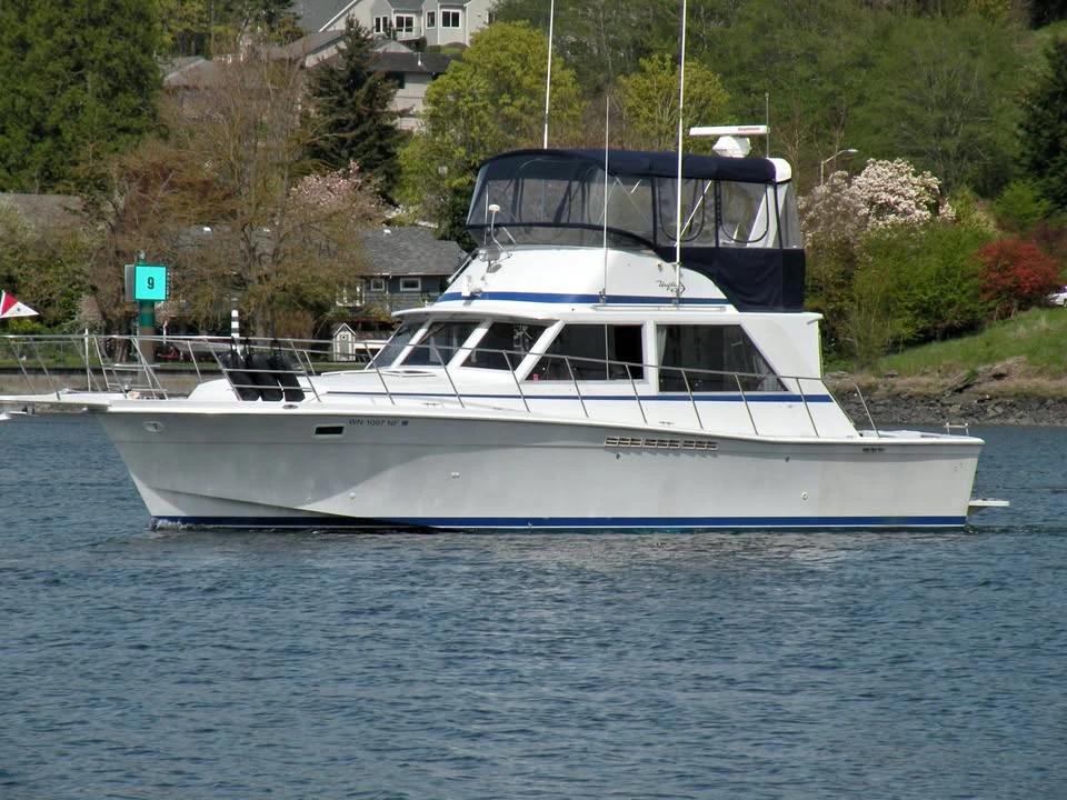 1982 Uniflite 42 sportfish 42 Sport Fisherman