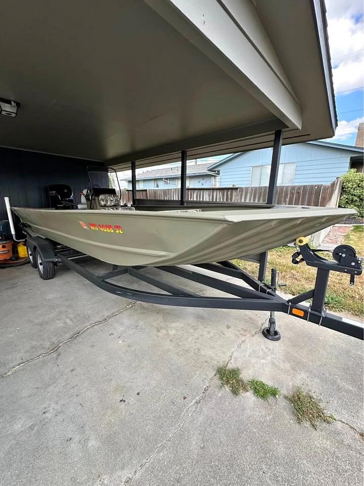 2022 grizzly tracker 2072 sc