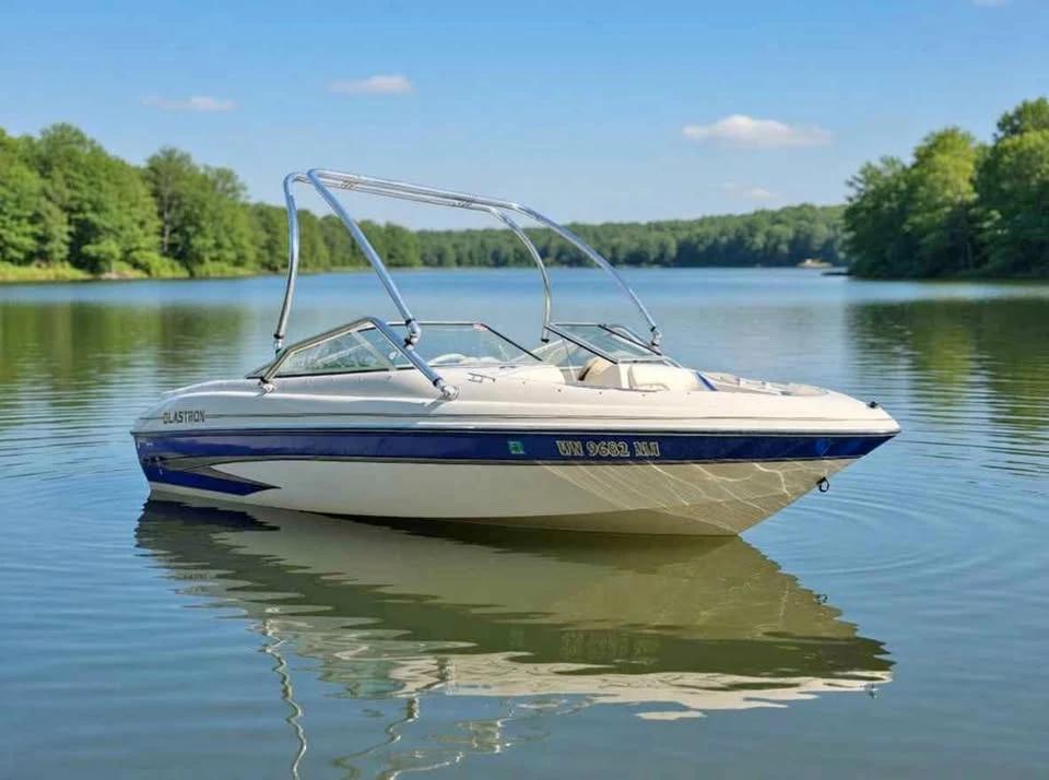 2003 Glastron GX205