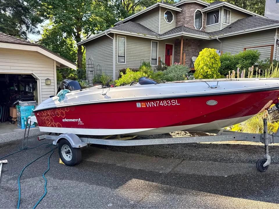 2016 Bayliner Element XL