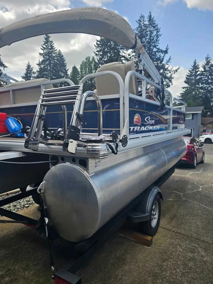 2024 Sun Tracker Baa Buggy 16XL