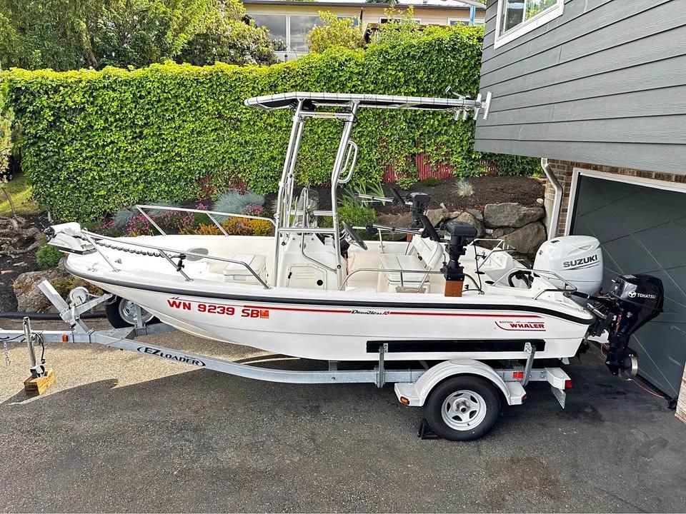1999 Boston Whaler dauntless 16 16 Dauntless