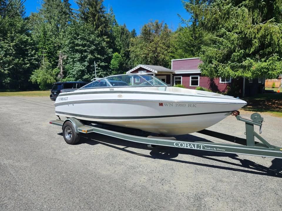 2001 Cobalt 190 5.0Gi 190 5.0Gi