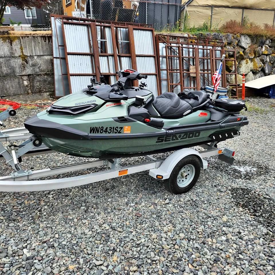 2022 Sea-doo GTX LIMITED 300