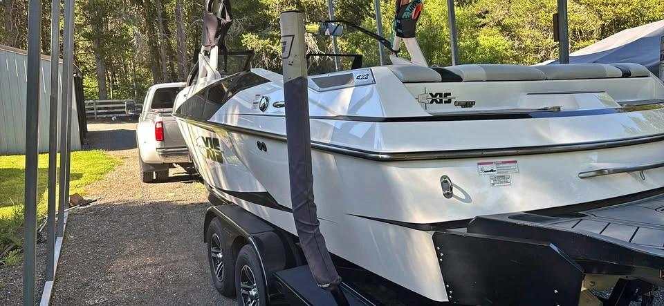 2015 Axis Wake Research A22