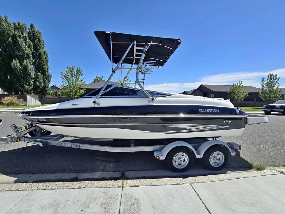 2008 Glasstron gxl205