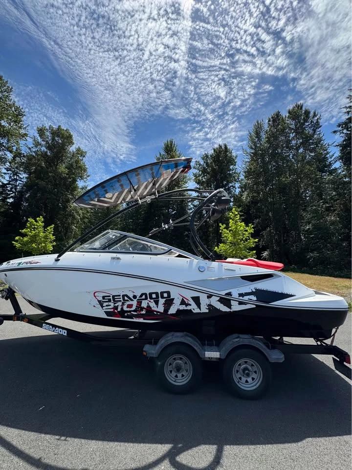 2010 Sea-Doo 210wake