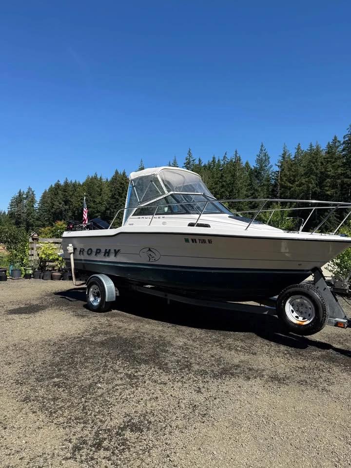 1997 20’ Bayliner Trophy 2002 W/A