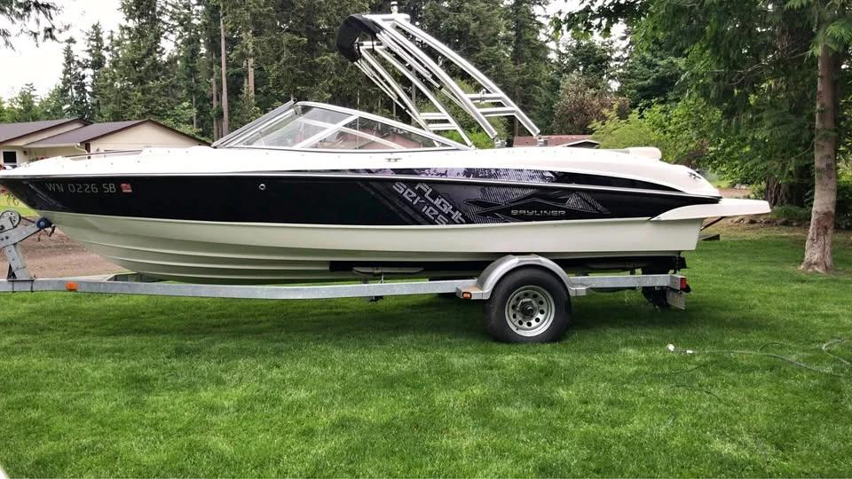 2013 Bayliner 215 215 Bowrider