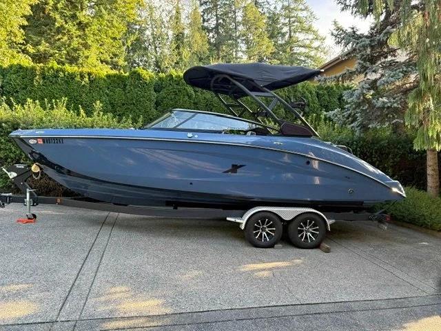 2023 YAMAHA 255XD