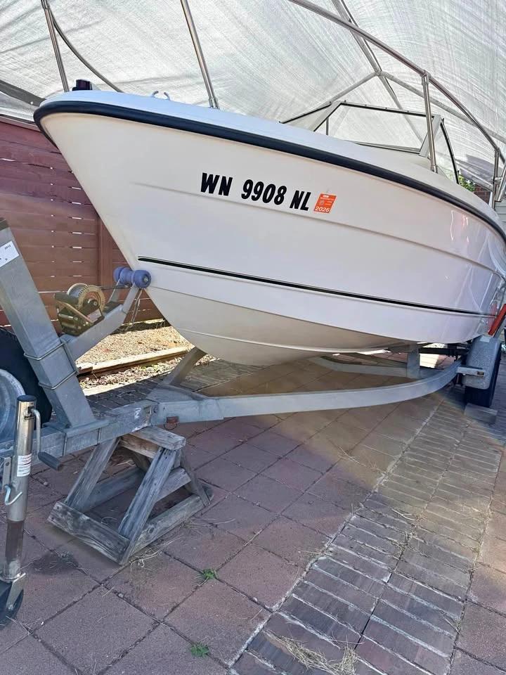 2002 Trophy 1802 1802 WA