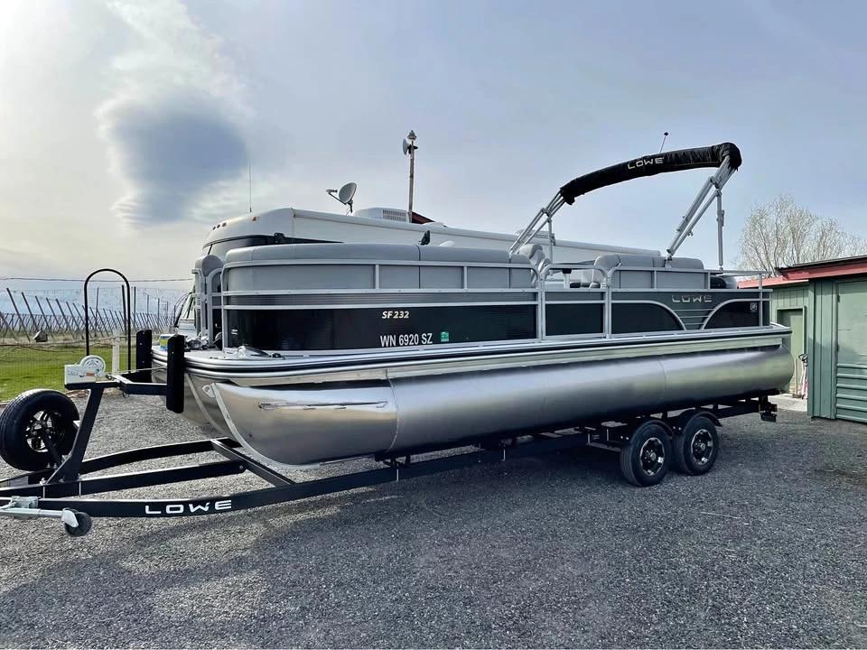 2022 Lowe Pontoon sf232