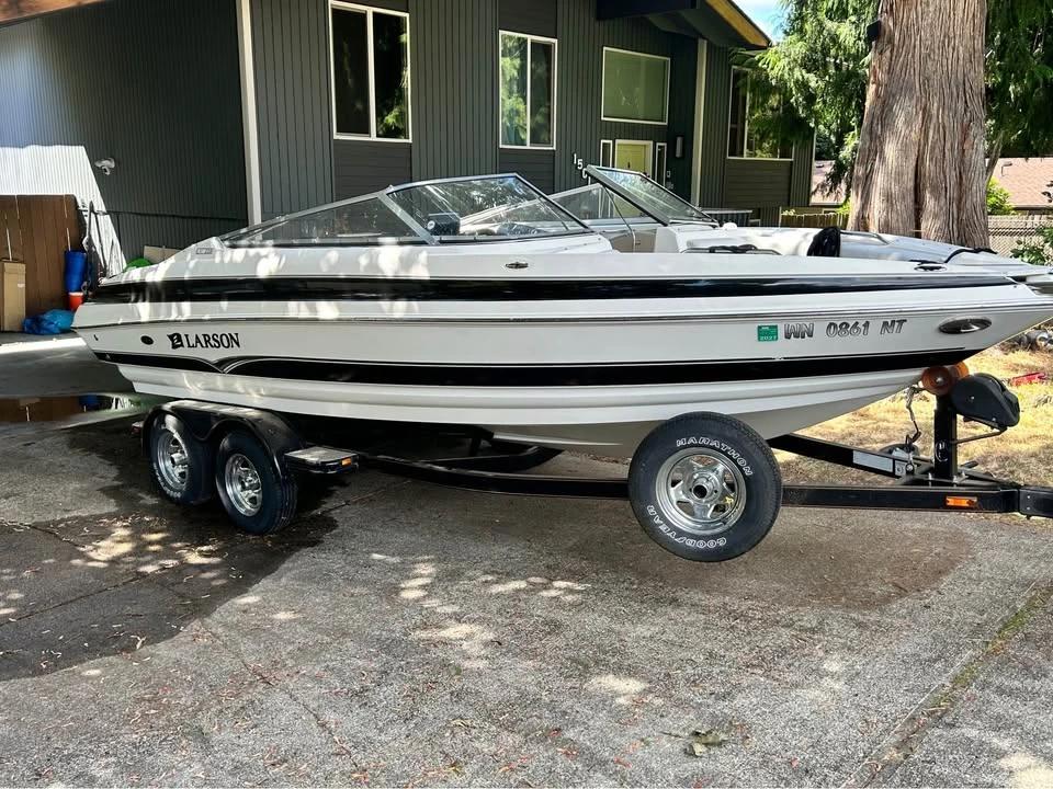 2006 Larson lxi 228 boat LXi 228