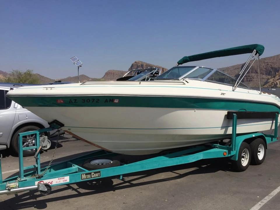 1993 Sea Ray 240 bow rider 240 BOW RIDER