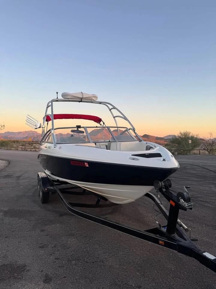 2005 Yamaha ar230