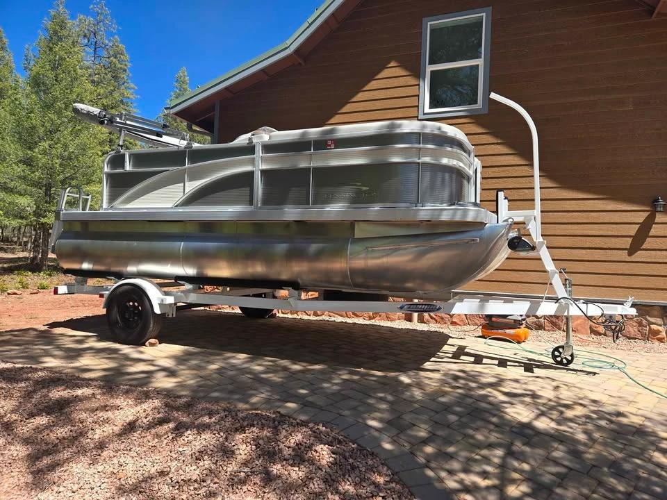 2023 Bennington 168 slj 168 SLJ