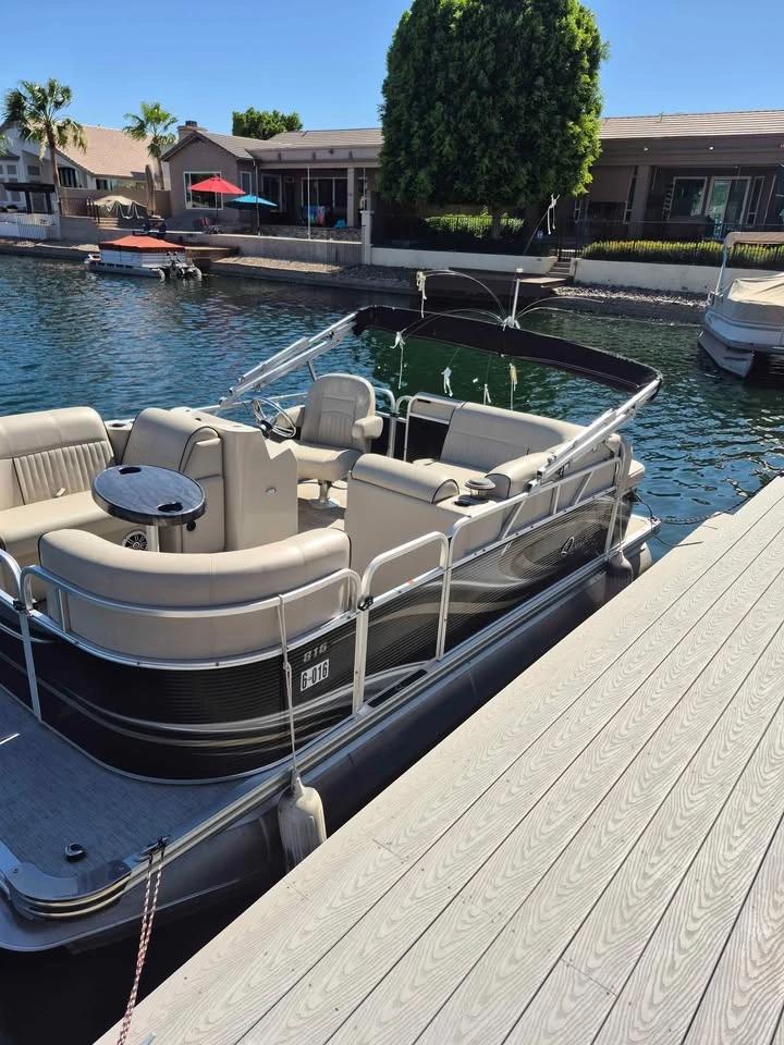 2007 Qwest 816 Pontoon Boat 816 Lanai