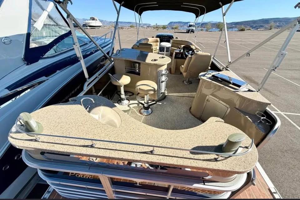 2014 South Bay 724 E DLX TT 700 Series 724E DLX TT