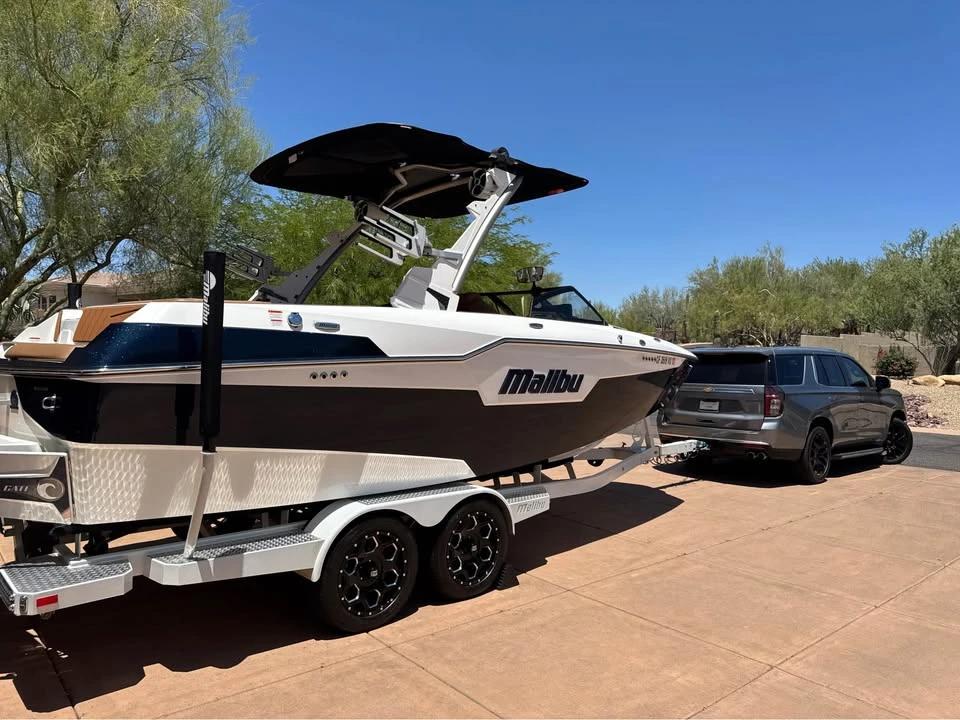 2021 Malibu M220 M220