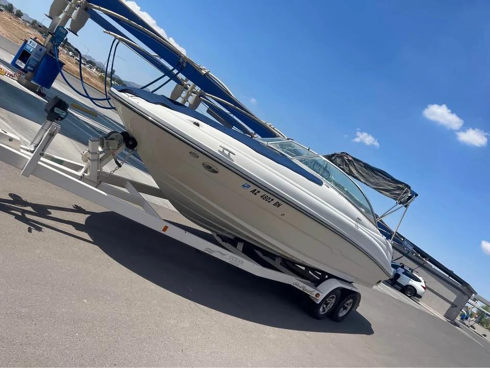 2008 Searay 220 sundeck 220 Sundeck