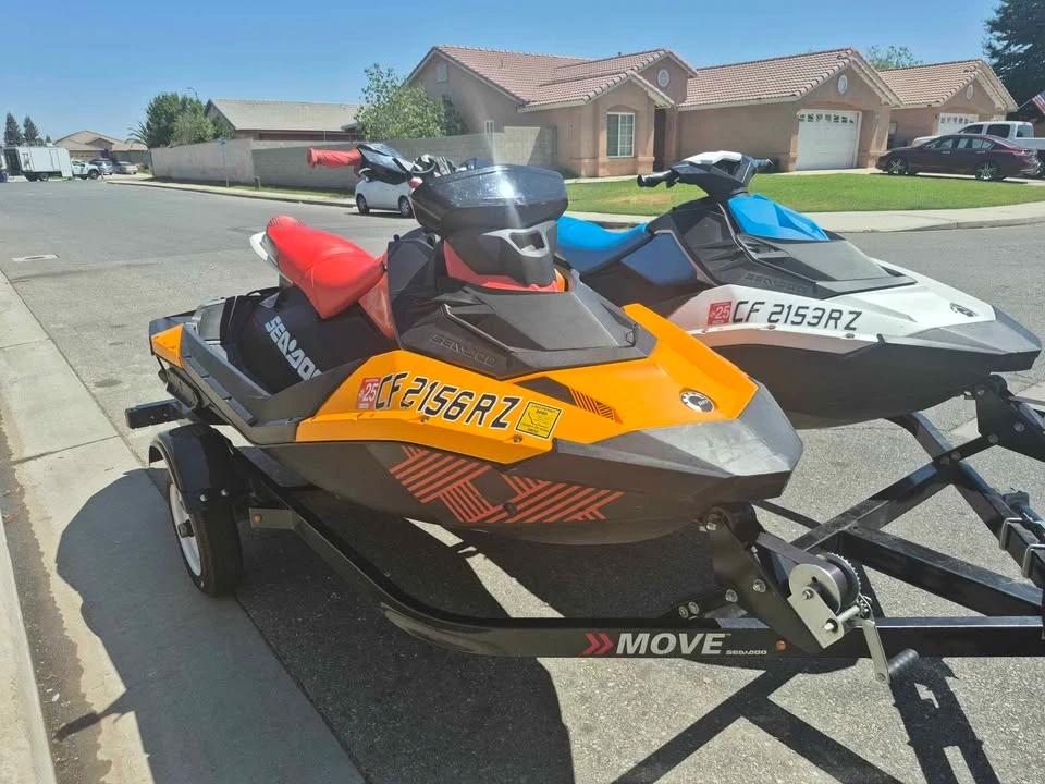 2018 Seadoo spark jet skis