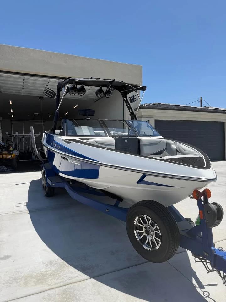 2018 Axis t22