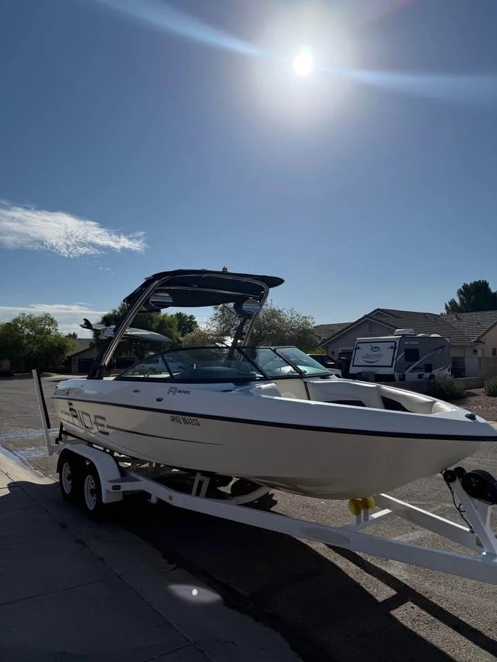 2011 Malibu R series