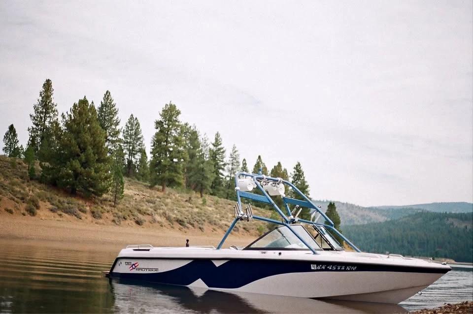 2000 Super Air Nautique 210