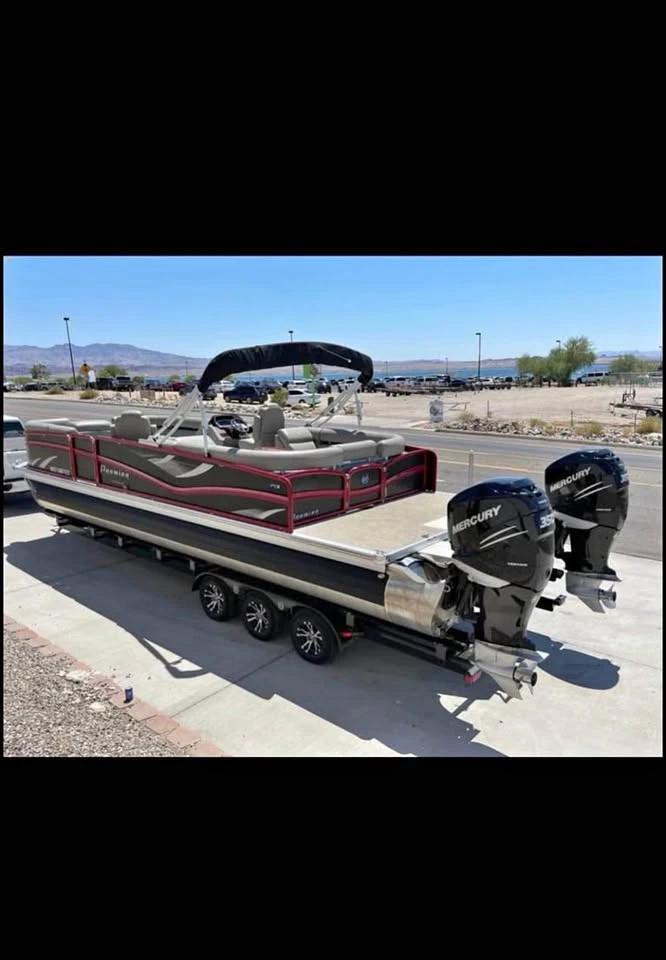 2019 27’ Permier tritoon 270 Intrigue PTX